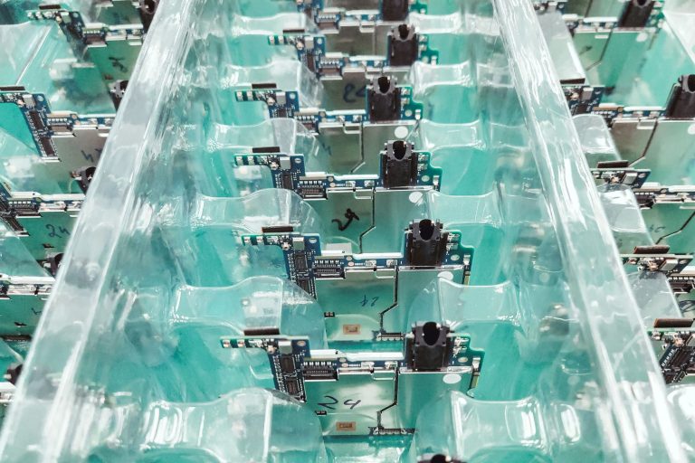 Binding Machines Versus Electronic Proposals – Who Actually Reads An Electronic Document?